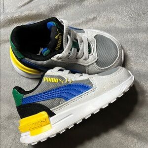 GRAVITON AC Puma LITTLE Kids Sneakers - Gray, Blue, Yellow, Green